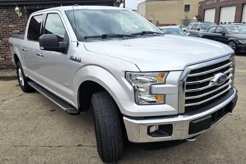 2016 Ford F-150 XLT photo 1