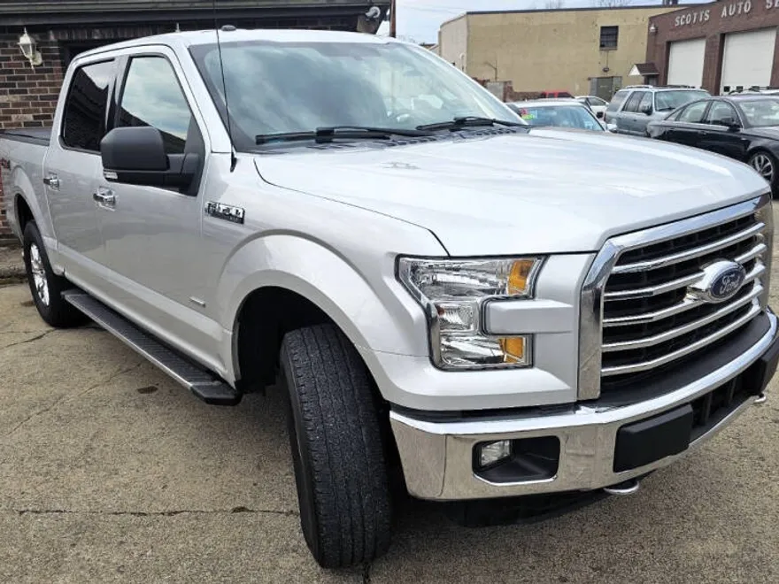 2016 Ford F-150 XLT photo 1