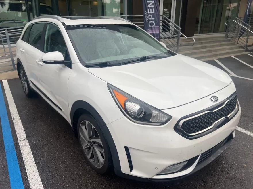 2019 Kia Niro Touring photo 1