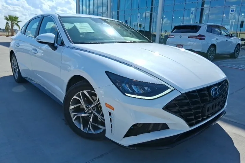 2021 Hyundai Sonata SEL photo 1