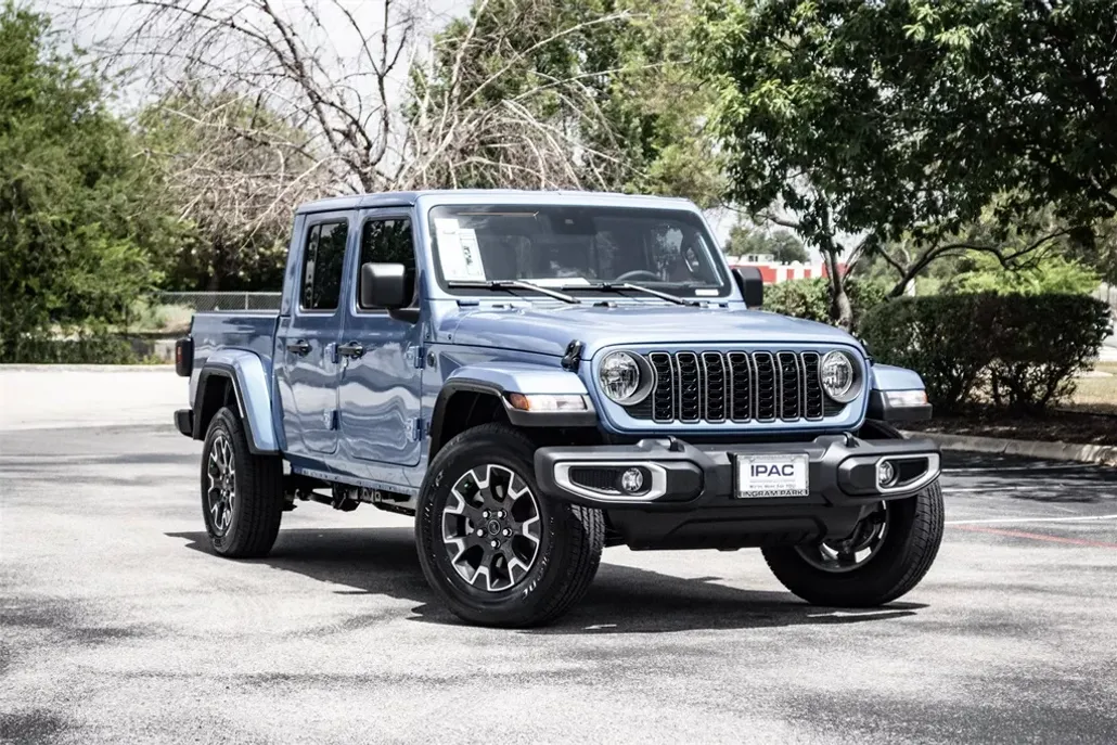 2025 Jeep Gladiator Sport S photo 1