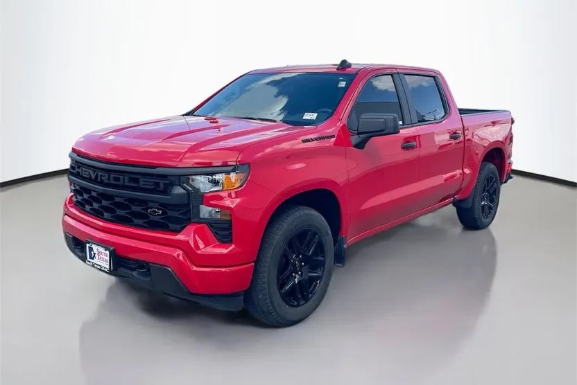2023 Chevrolet Silverado 1500 Custom photo 1