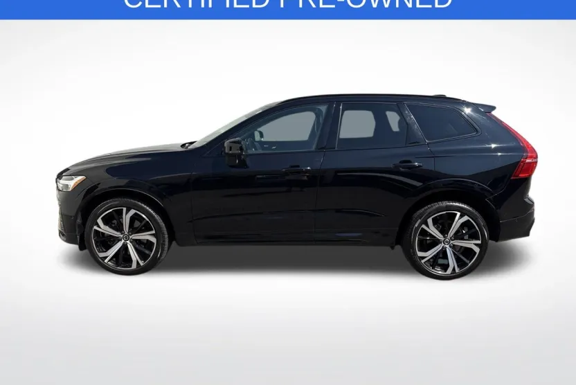 2023 Volvo XC60 B5 Ultimate photo 1