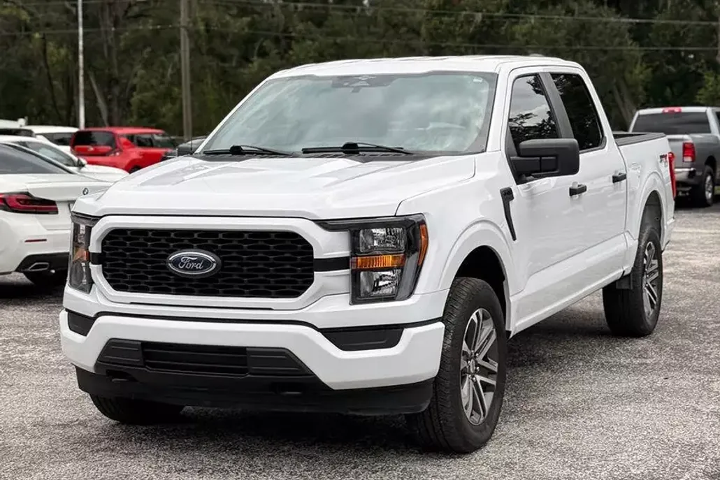 2023 Ford F-150 XL photo 1