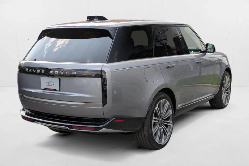2025 Land Rover Range Rover SE photo 1
