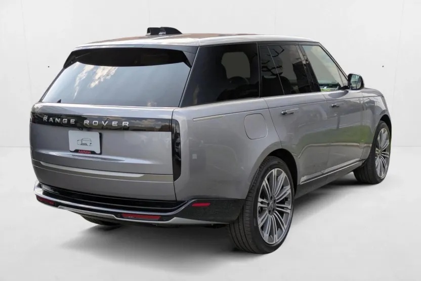 2025 Land Rover Range Rover SE photo 1