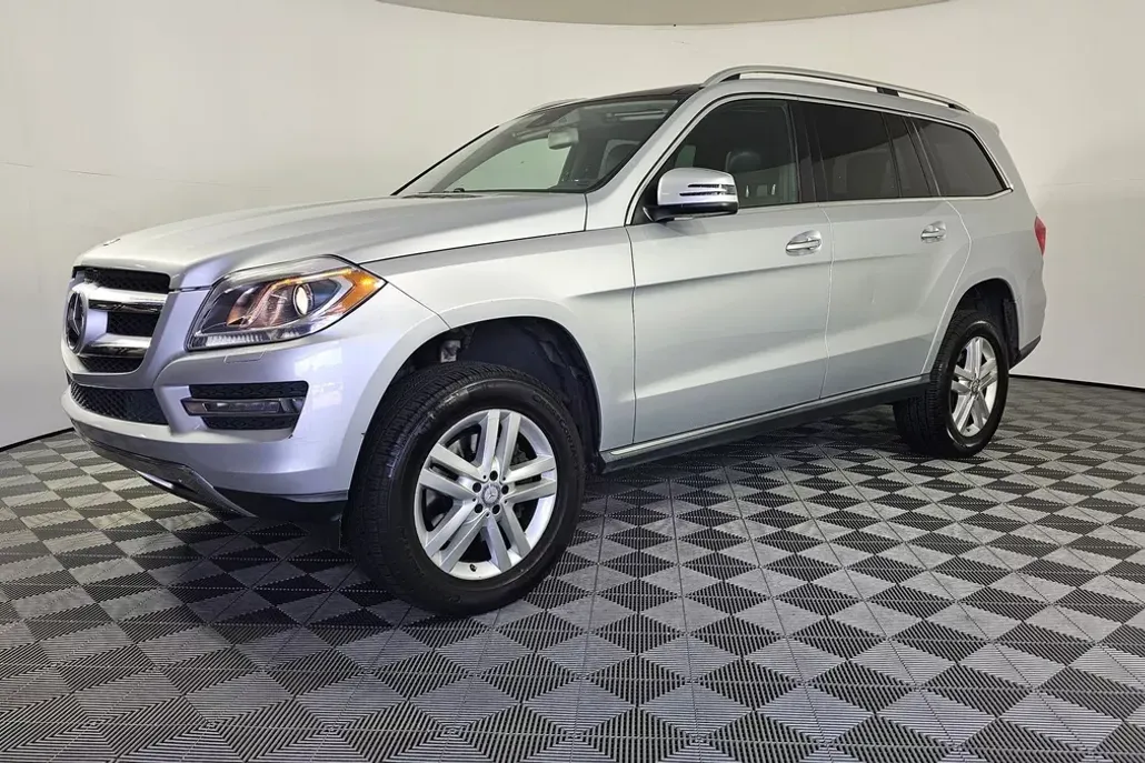 2016 Mercedes Benz GL 450 photo 1
