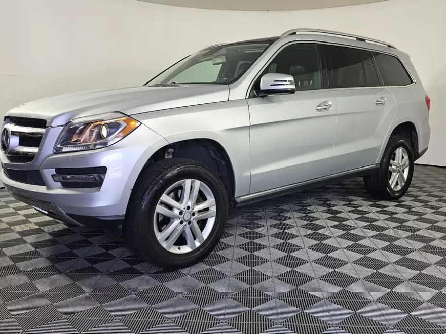 2016 Mercedes Benz GL 450 photo 1