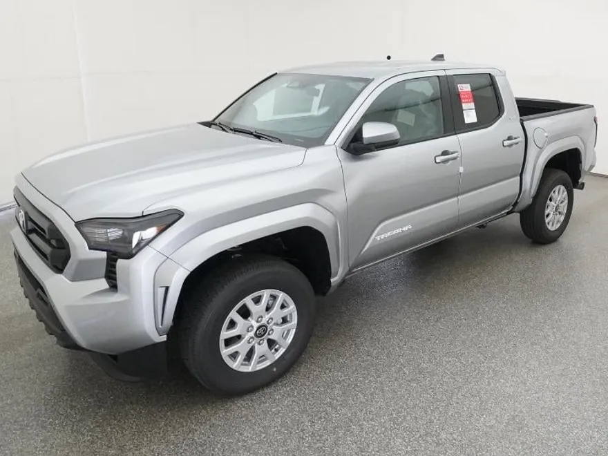 2025 Toyota Tacoma SR5 photo 1