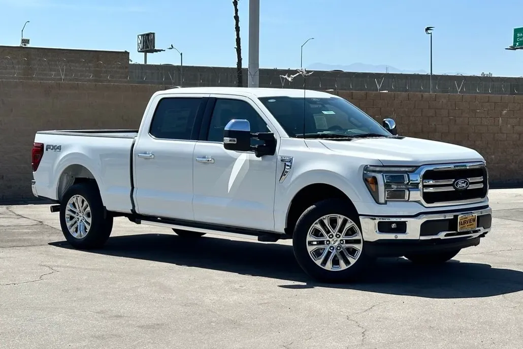 2025 Ford F-150 Lariat photo 1