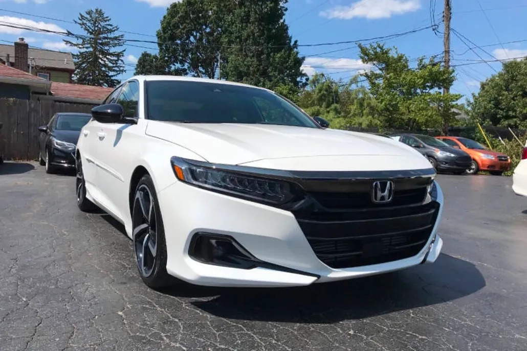 2021 Honda Accord Sport photo 1