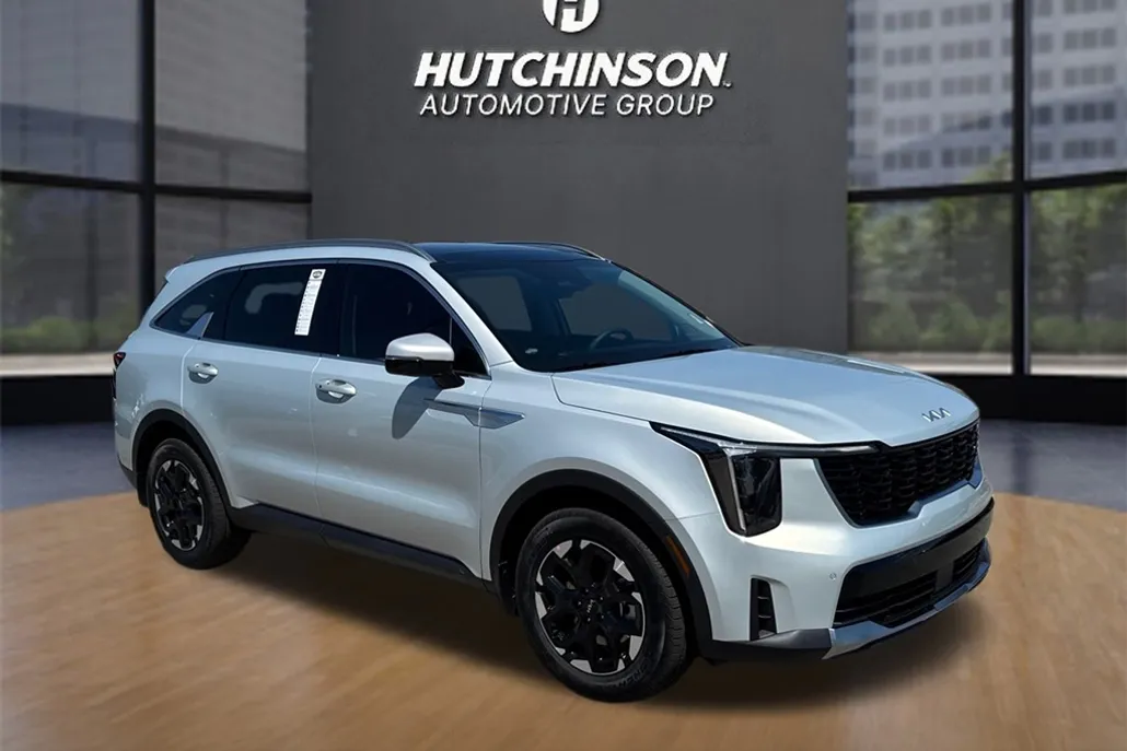 2026 Kia Sorento S photo 1