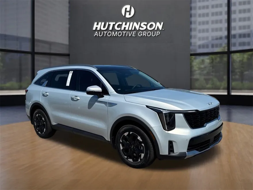 2026 Kia Sorento S photo 1