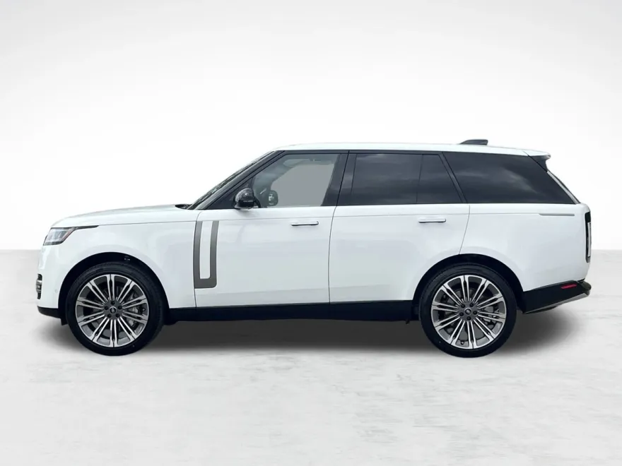 2025 Land Rover Range Rover SE photo 1