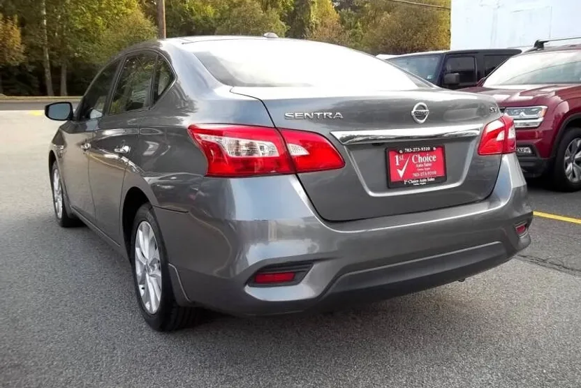 2018 Nissan Sentra SV photo 1