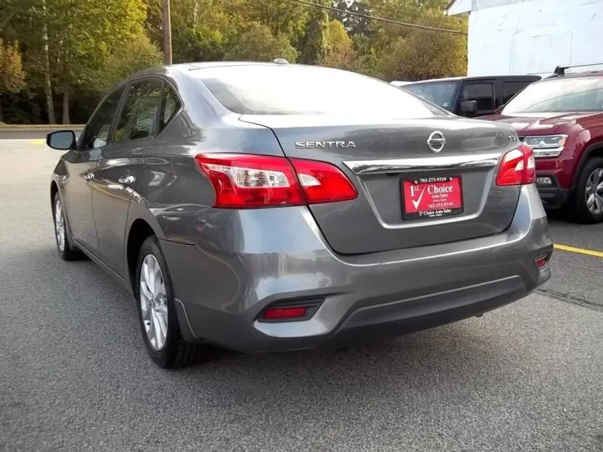 2018 Nissan Sentra SV photo 1
