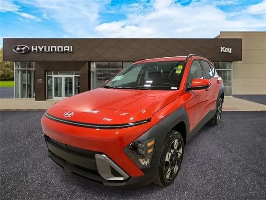 2025 Hyundai Kona SEL photo 1