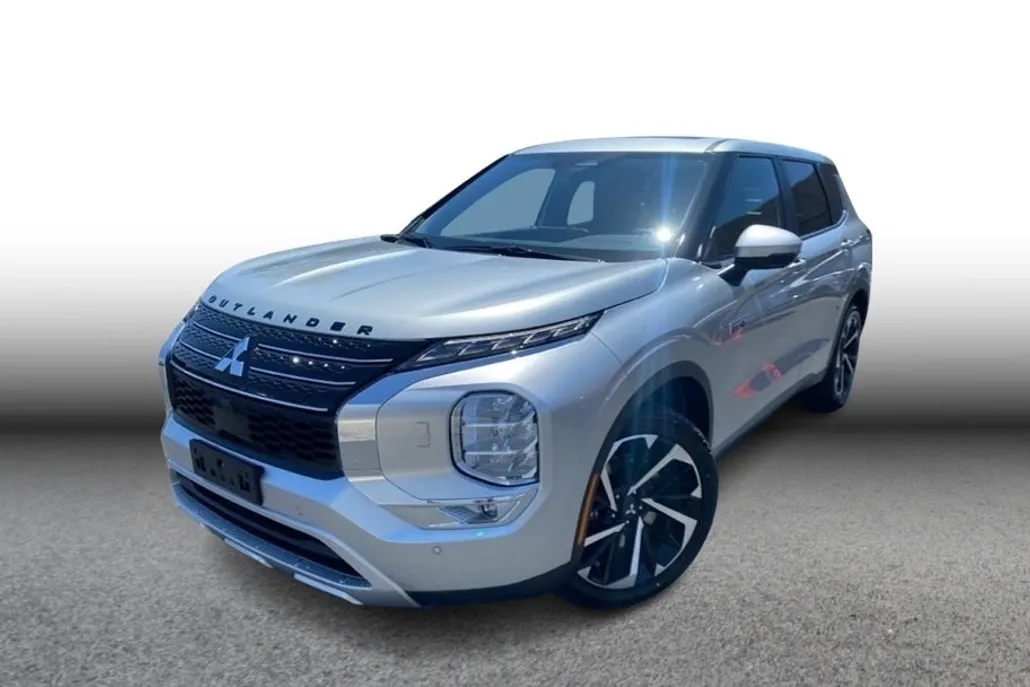2025 Mitsubishi Outlander PHEV SE photo 1