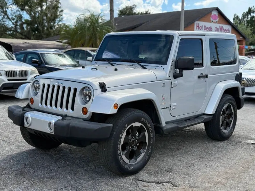 2011 Jeep Wrangler Sahara photo 1