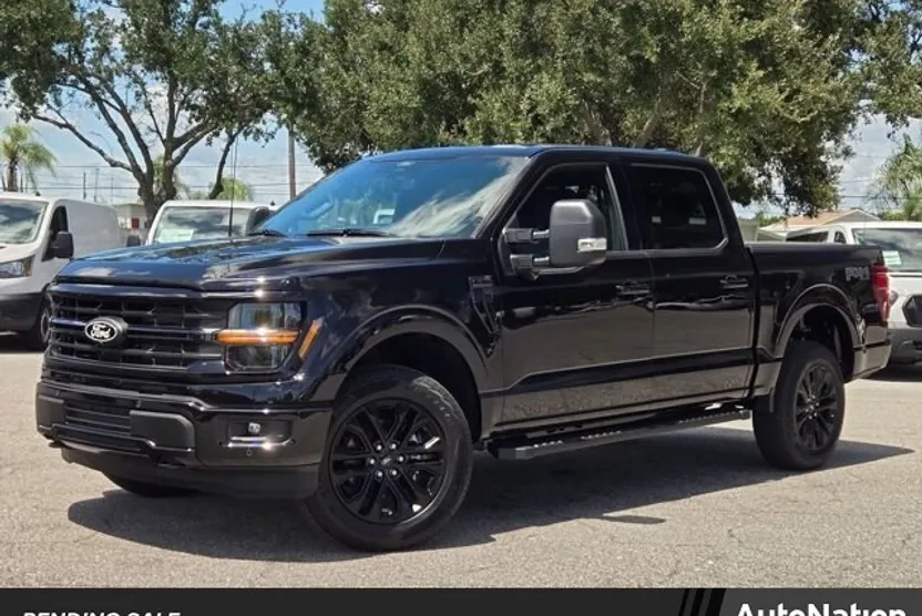 2025 Ford F-150 XLT photo 1