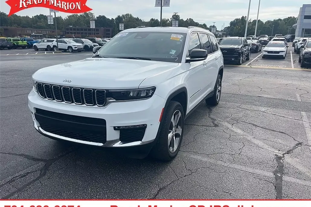 2023 Jeep Grand Cherokee Limited photo 1