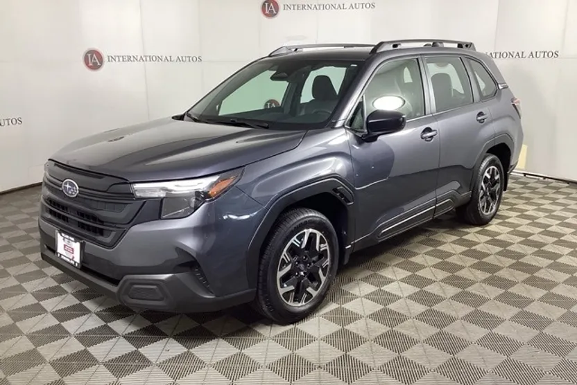 2025 Subaru Forester Base photo 1