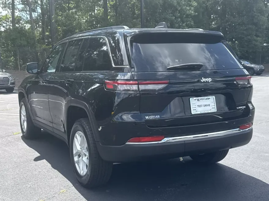 2025 Jeep Grand Cherokee Laredo X photo 1