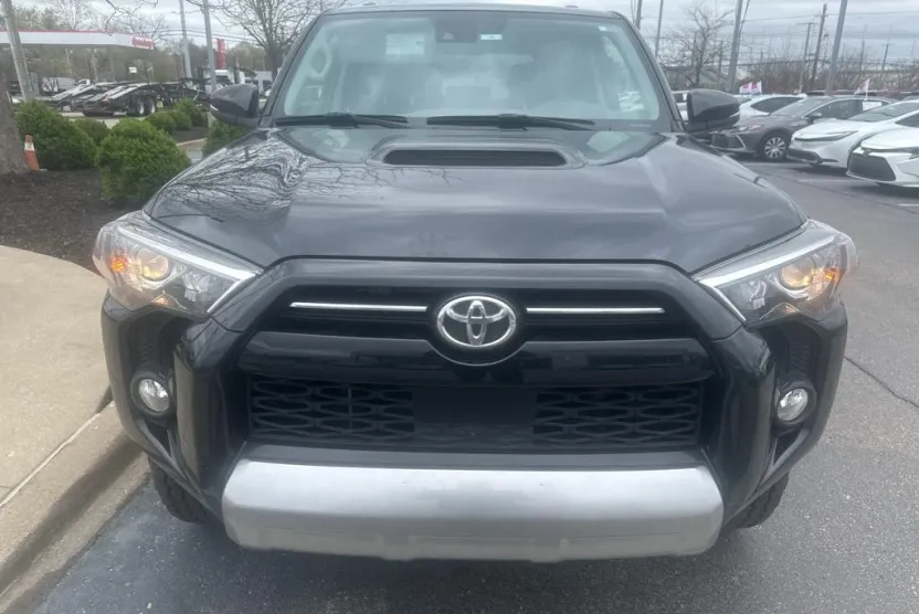 2020 Toyota 4Runner TRD Premium photo 1