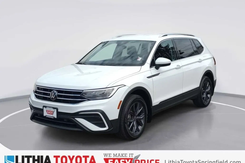 2022 Volkswagen Tiguan SE photo 1
