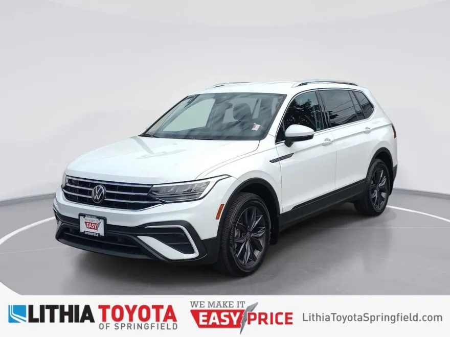 2022 Volkswagen Tiguan SE photo 1