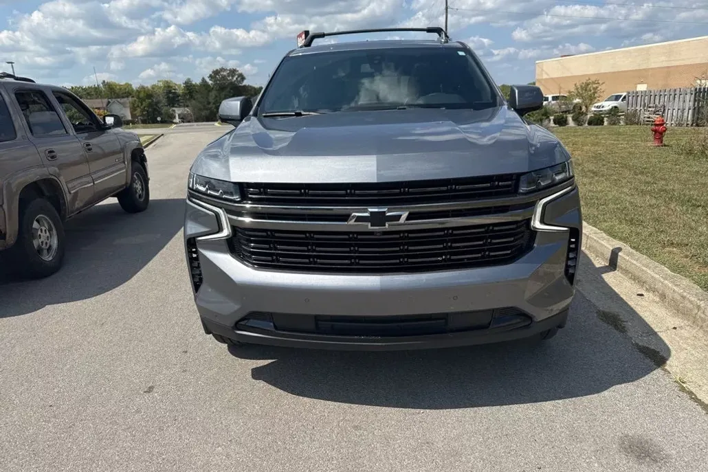 2022 Chevrolet Tahoe RST photo 1