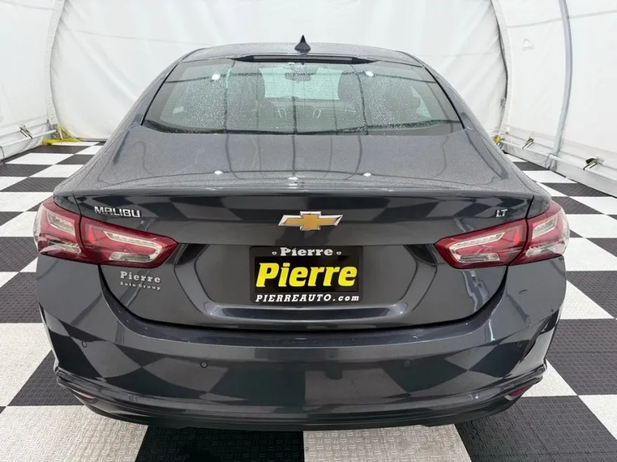 2020 Chevrolet Malibu 1LT photo 1