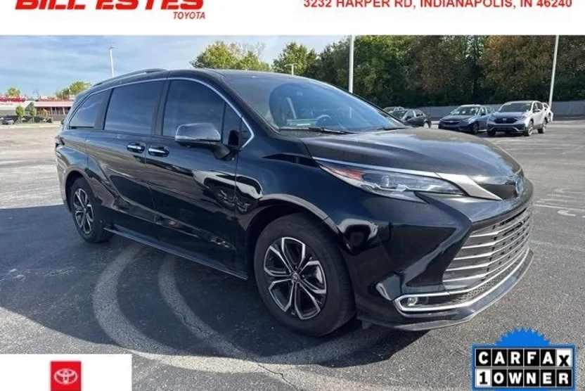 2025 Toyota Sienna Platinum photo 1