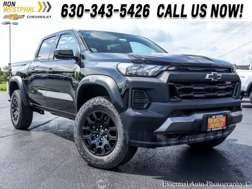 2026 Chevrolet Colorado Trail Boss photo 1