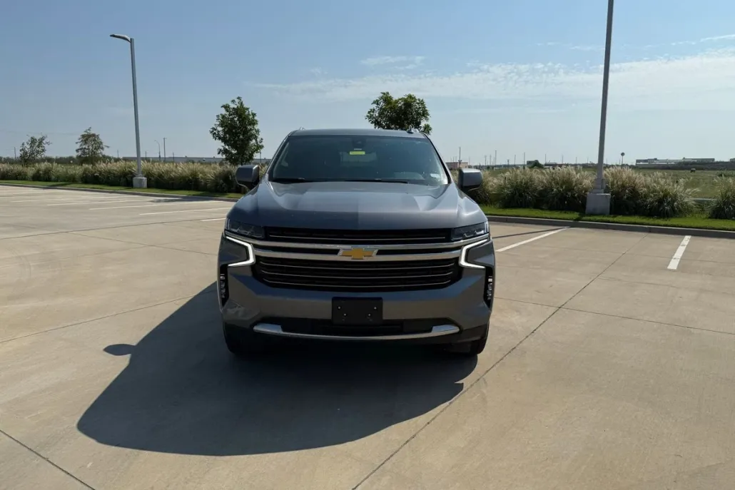 2021 Chevrolet Tahoe LT photo 1