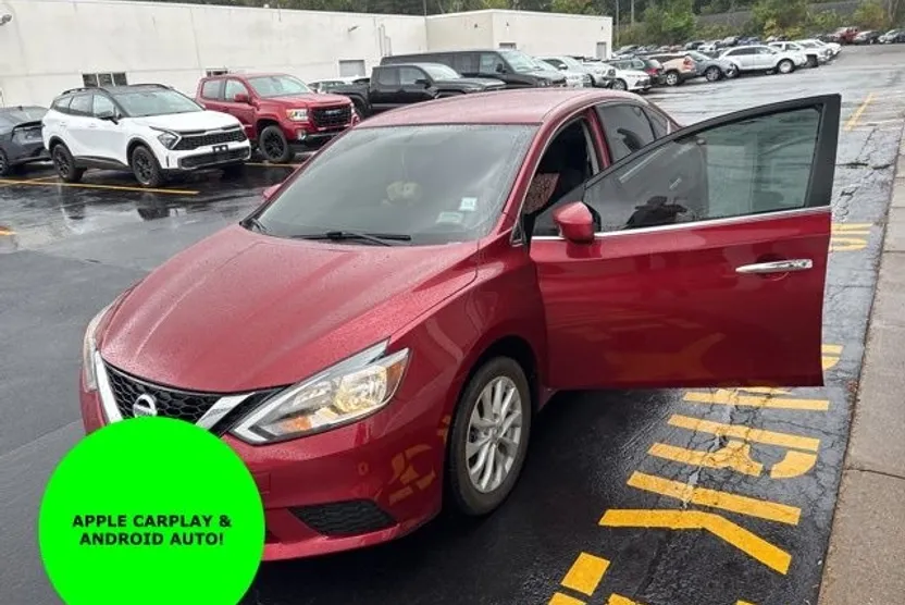 2019 Nissan Sentra SV photo 1