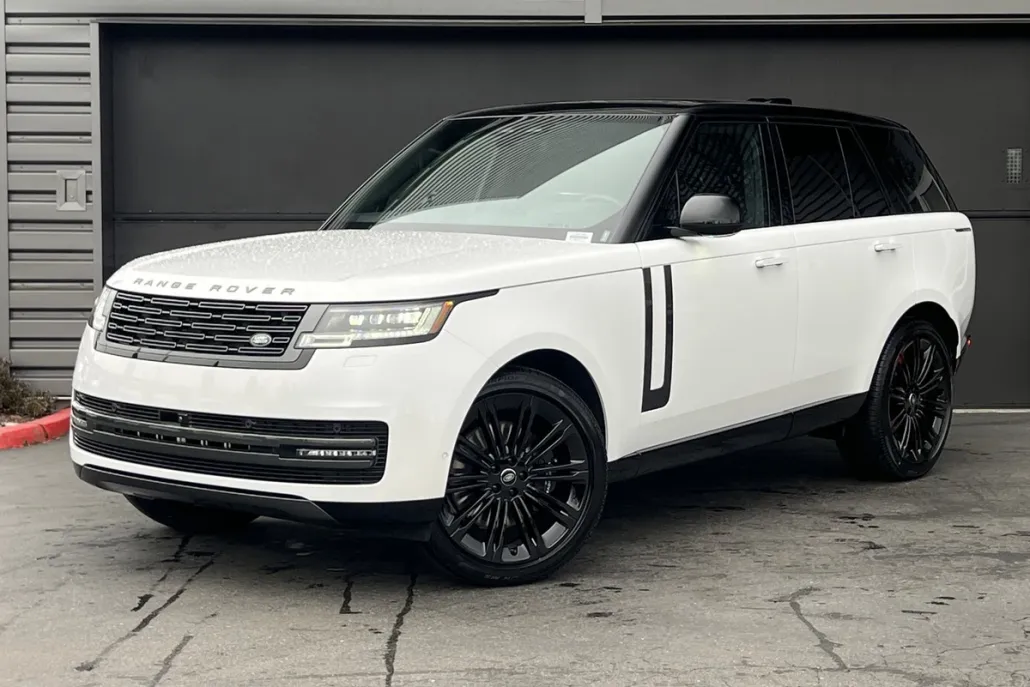 2025 Land Rover Range Rover SE photo 1