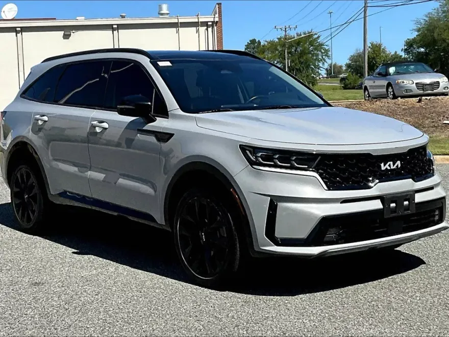 2022 Kia Sorento SX photo 1