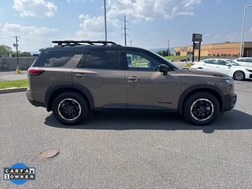2025 Nissan Pathfinder Rock Creek photo 1