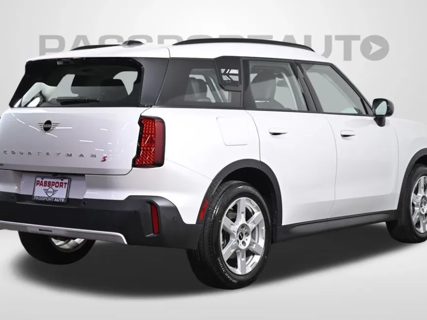 2025 Mini Countryman ALL4 S photo 9