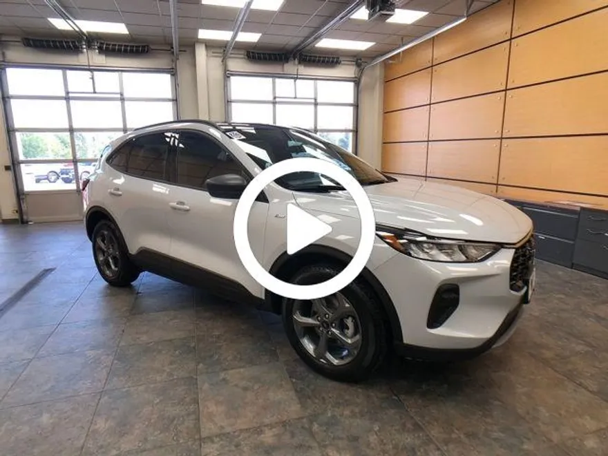 2025 Ford Escape ST-Line photo 1