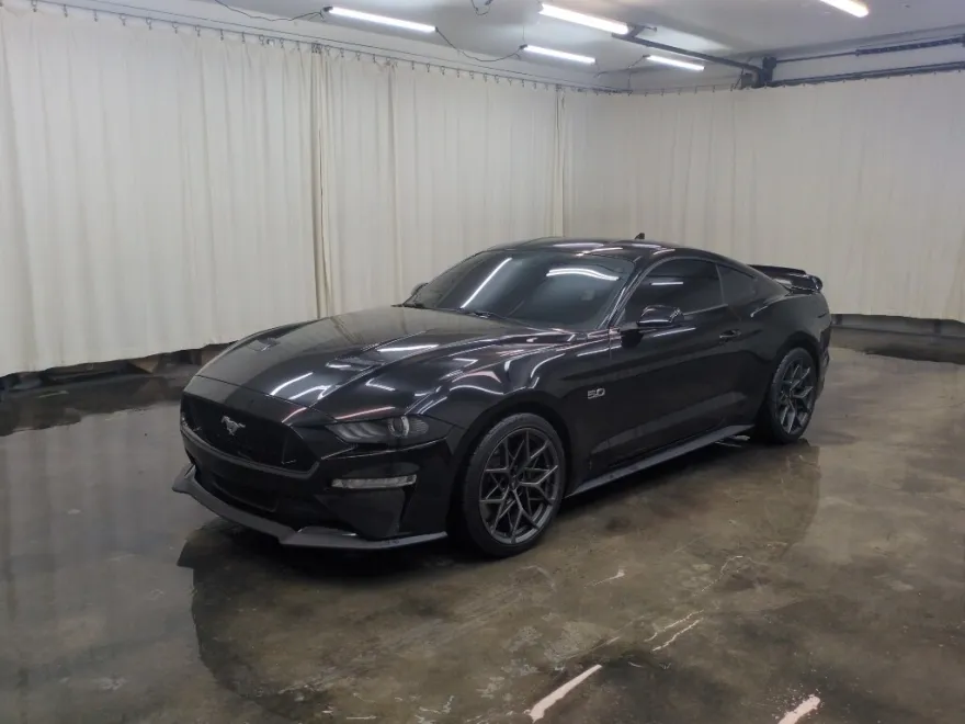 2020 Ford Mustang GT Premium photo 1