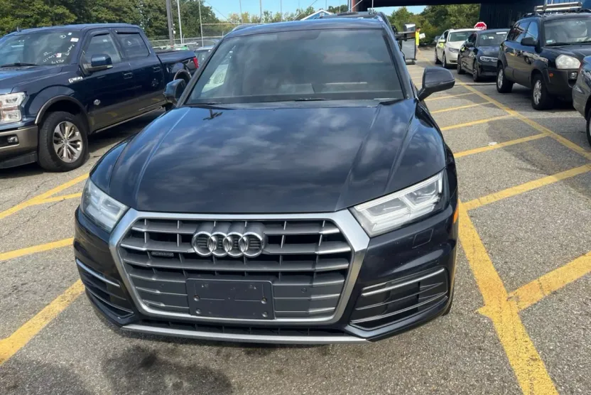 2018 Audi Q5 Premium Plus photo 1