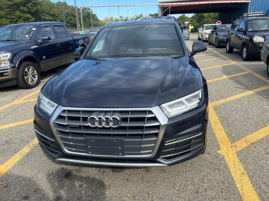 2018 Audi Q5 Premium Plus photo 1