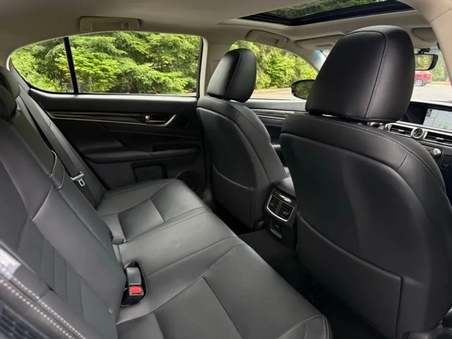 2016 Lexus GS 450h photo 31