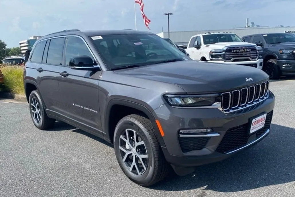 2025 Jeep Grand Cherokee Limited photo 1