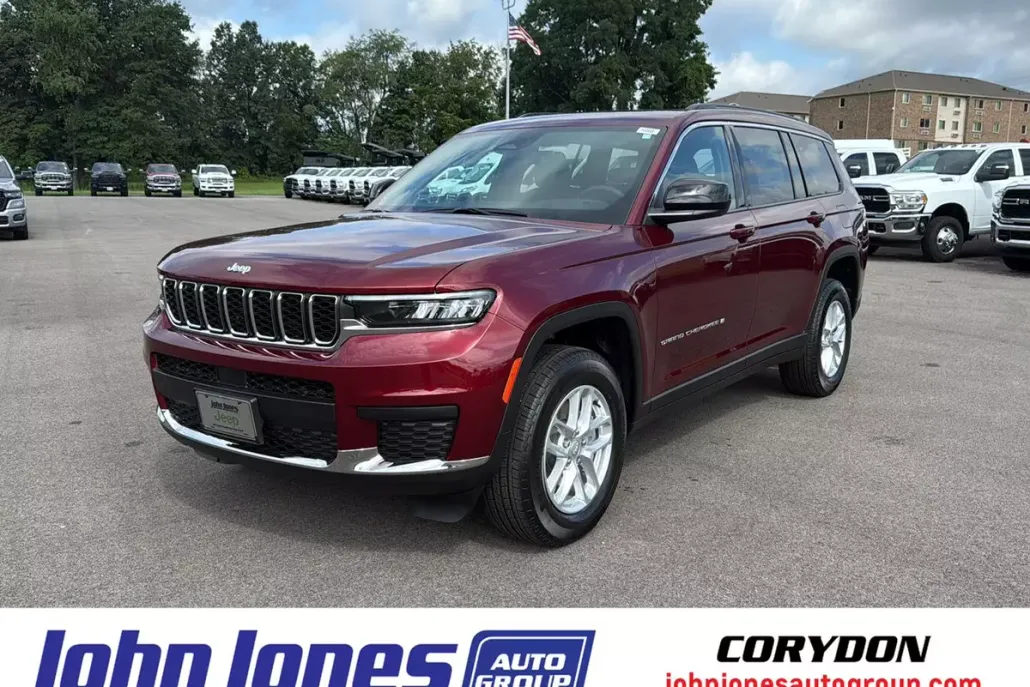 2025 Jeep Grand Cherokee Laredo X photo 1