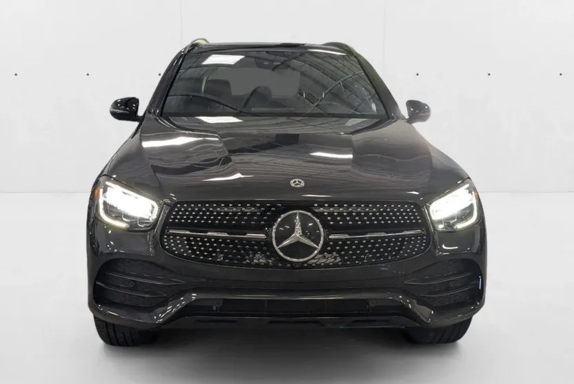 2022 Mercedes Benz GLC 300 photo 1
