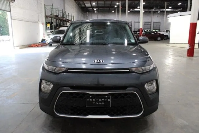 2020 Kia Soul LX photo 1