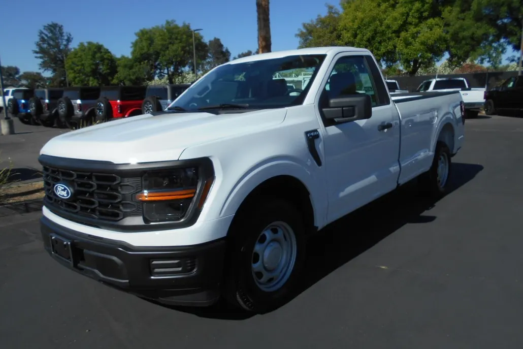 2025 Ford F-150 XL photo 1